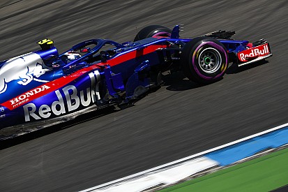 Gasly: Toro Rosso yerinde sayıyor