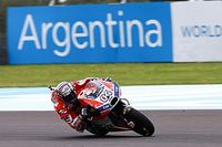 Dovizioso critica e culpa Petrucci por queda na Argentina