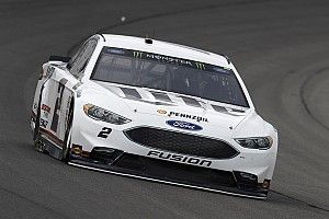 Su&aacute;rez noveno en la &uacute;ltima pr&aacute;ctica y Keselowski en primero 