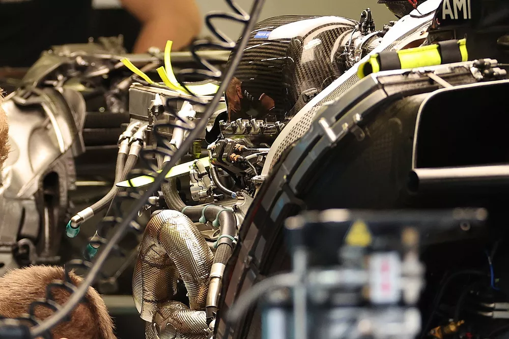Mercedes F1 engine