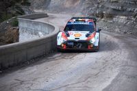 WRC Montecarlo: Neuville y Ogier protagonizan un intenso duelo