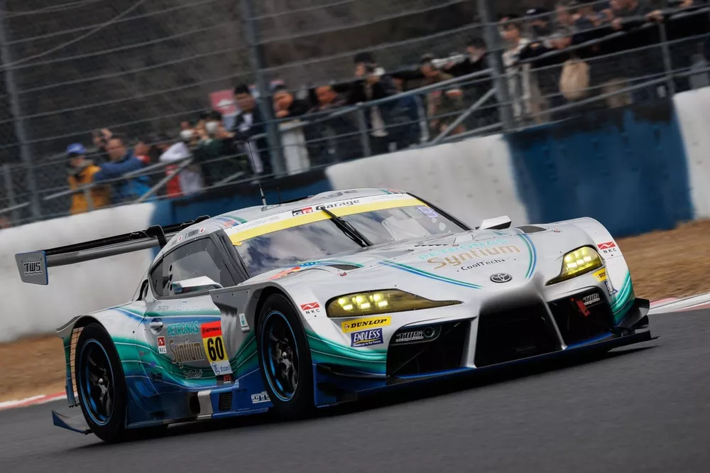 #60 Syntium LMcorsa GR Supra GT
