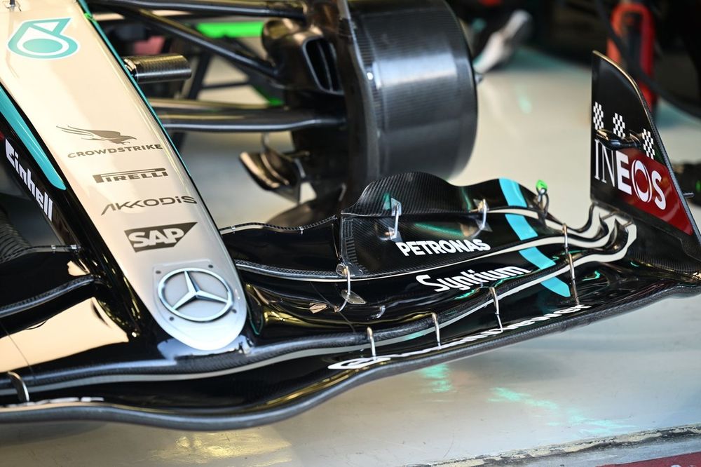 Mercedes W15 front wing detail