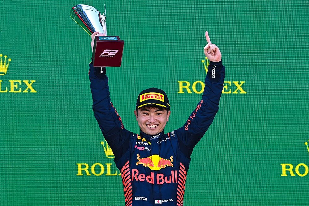 Ayumu Iwasa, Dams celebrates on the podium