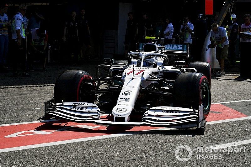 Valtteri Bottas, Mercedes AMG W10, leaves the garage