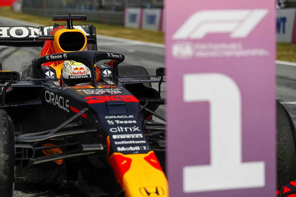 Max Verstappen, Red Bull Racing RB16B, 1st position, in Parc Ferme