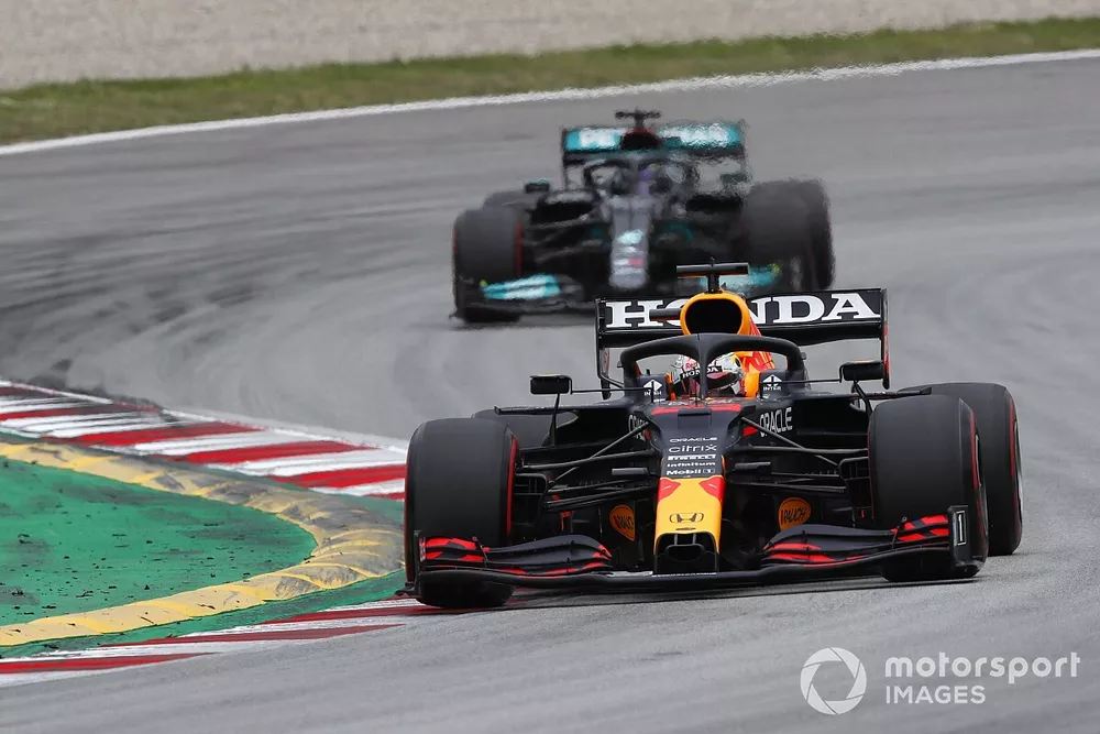 Max Verstappen, Red Bull Racing RB16B, Lewis Hamilton, Mercedes W12