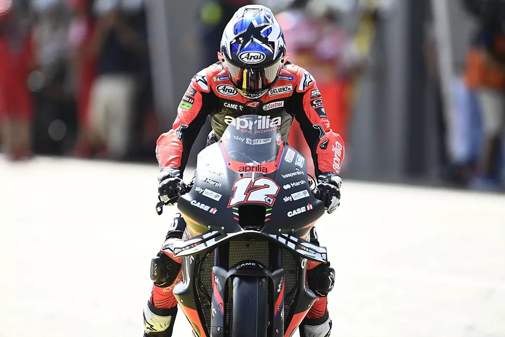 Maverick Vinales, Aprilia Racing Team
