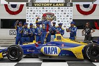 Rossi domina en IndyCar