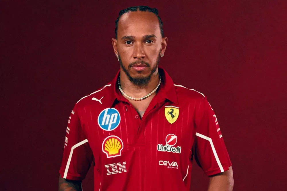 ルイス・ハミルトンのとんでもないトレーディングカードが発表