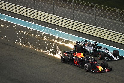 Pour Verstappen, Hamilton n'est Champion que grâce à la Mercedes