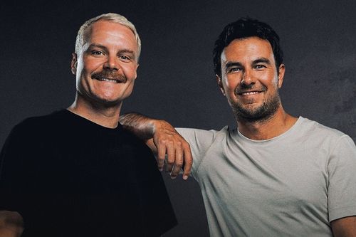 Hamilton cree que Cadillac F1 eligi&oacute; bien con Checo P&eacute;rez y a Bottas