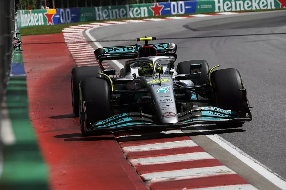 Lewis Hamilton, Mercedes W13