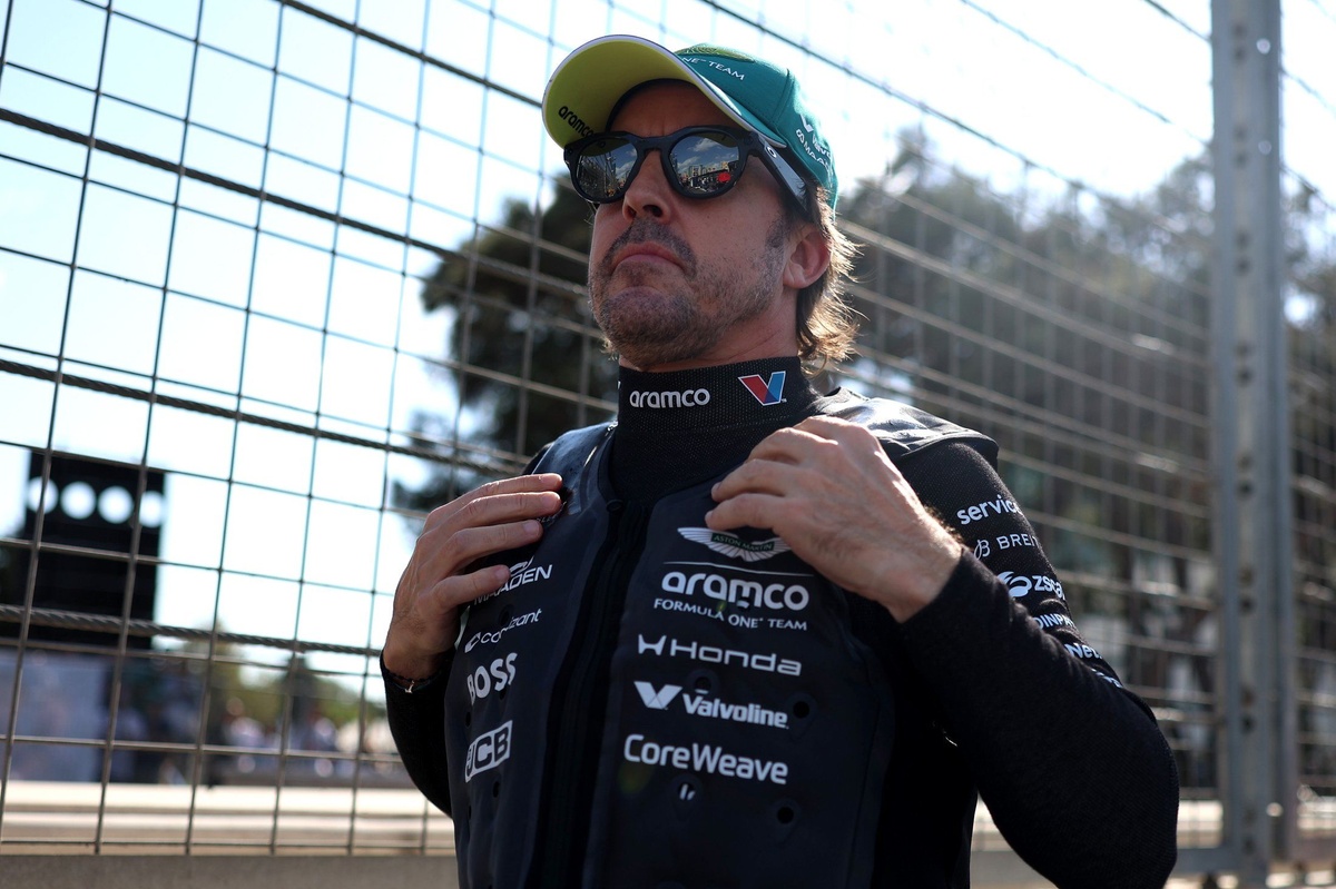 F1 - Alonso brinca sobre futuro em anúncio de renovação: "Vou me aposentar, mas não agora"