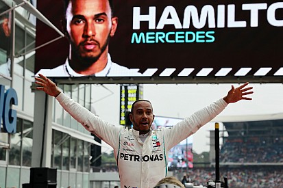 Hamilton se la cava con una reprimenda, ma resta il vincitore del GP di Germania