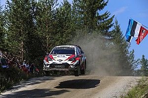 Tanak: "El Yaris es muy competitivo y s&oacute;lido y vuela en los tramos r&aacute;pidos"