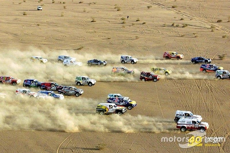Los coches en el desierto de Mali