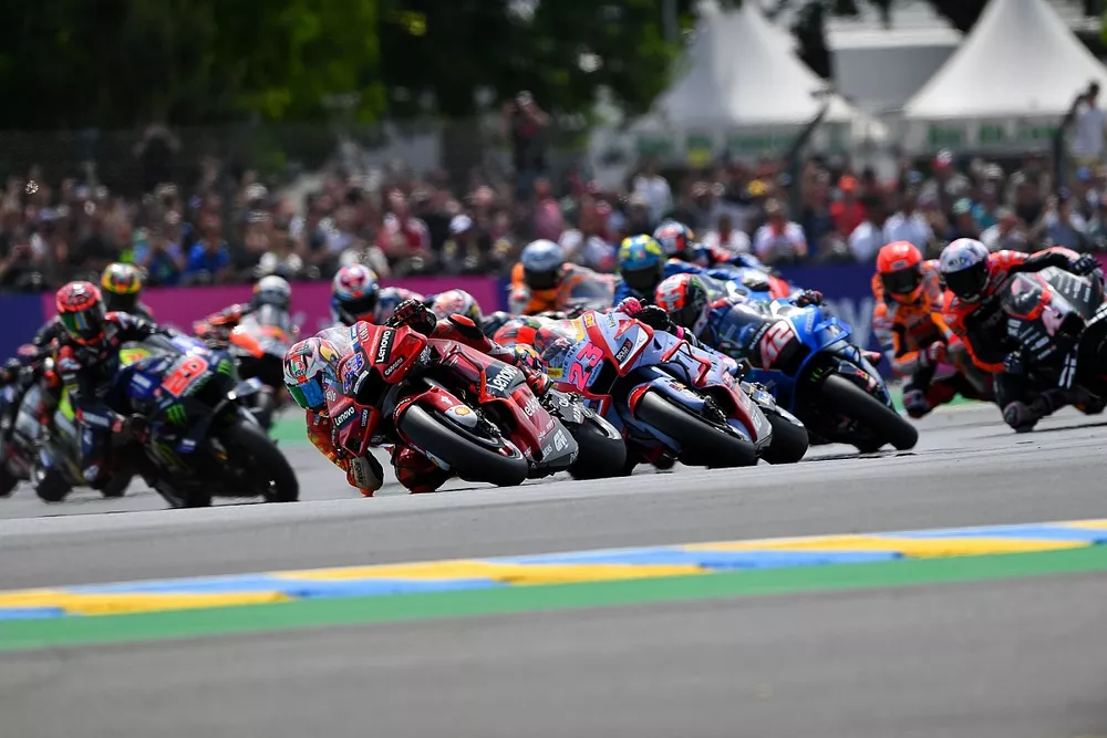 Le départ, Jack Miller, Ducati Team est en tête
