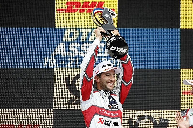 Podium: Race winner Mike Rockenfeller, Audi Sport Team Phoenix