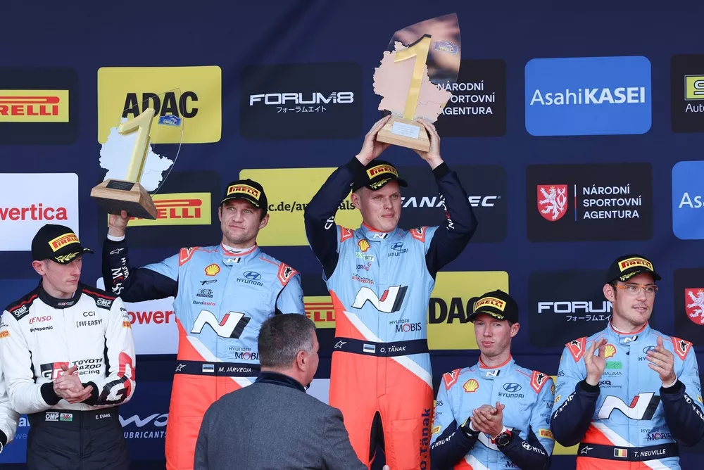 Podium: Winner Ott T&auml;nak, Martin J&auml;rveoja, Hyundai World Rally Team Hyundai i20 N Rally1, second place Elfyn Evans, Scott Martin, Toyota Gazoo Racing WRT Toyota GR Yaris Rally1