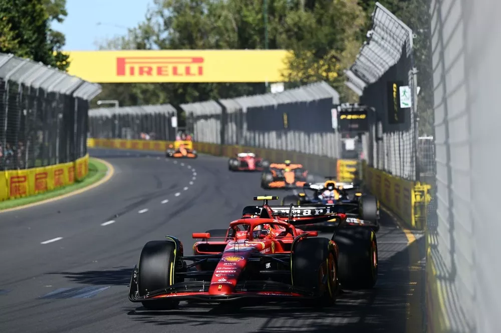 Carlos Sainz, Ferrari SF-24, Max Verstappen, Red Bull Racing RB20, Lando Norris, McLaren MCL38