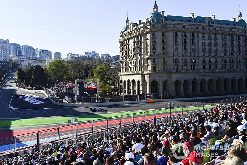 Lewis Hamilton, Mercedes AMG F1 W10