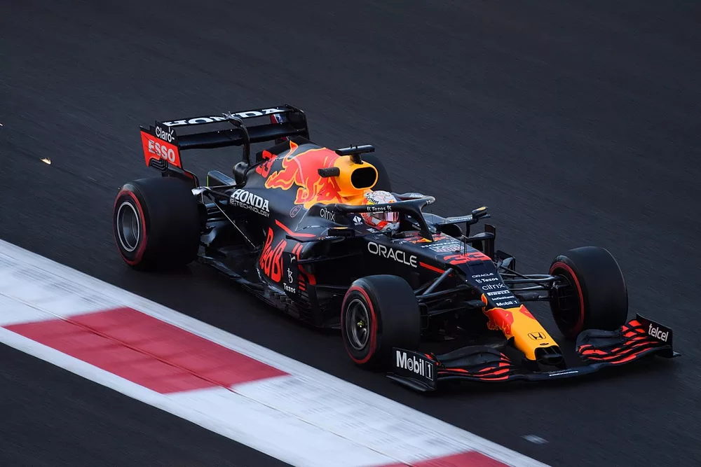 Max Verstappen, Red Bull Racing RB16B