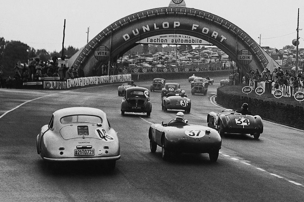 #46 Porsche 356/4: Auguste Veuillet, Edmond Mouche, #37 Simca Gordini: Pierre Veyron, Georges Monneret, #34 Frazer Nash RLM: Richard Stoop, Peter S. Wilson