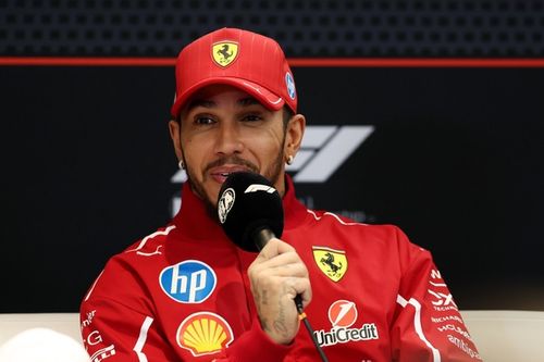 Hamilton no se arrepiente de ir a Ferrari y retracta sus comentarios sobre 2026