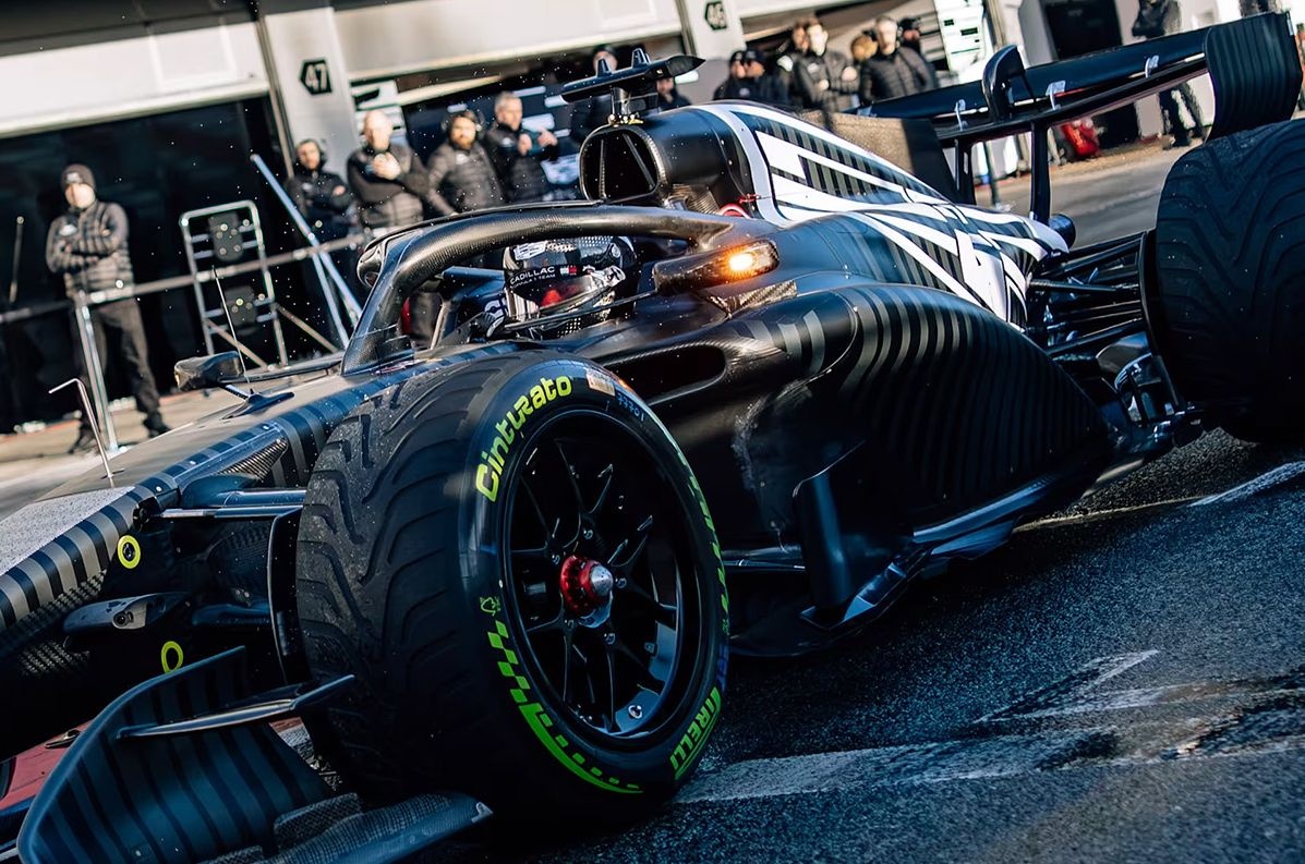 Por qué los F1 de 2026 tienen nuevas luces intermitentes en los retrovisores ?