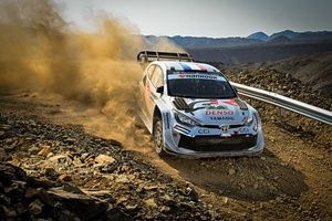 WRC Arabia Saudí: Ogier sigue acercándose al título, Evans sufre y manda Fourmaux