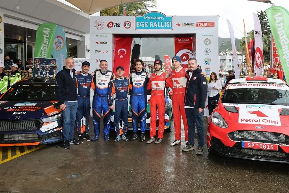 Marmaris-Ege-Rallisi-Podyum-1024x682