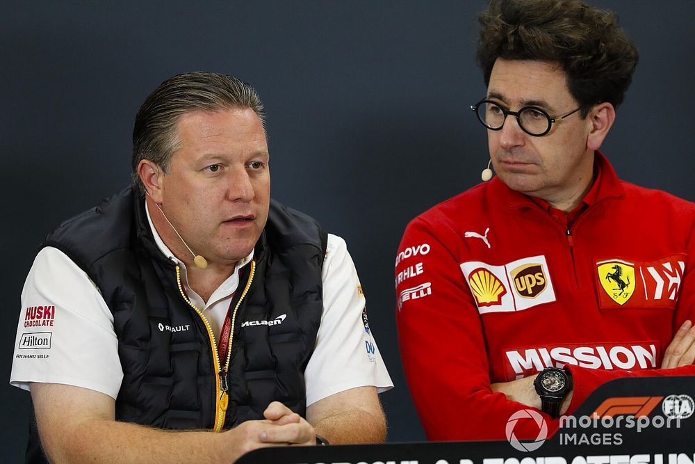 Zak Brown, directeur exécutif, McLaren, et Mattia Binotto, directeur de Ferrari