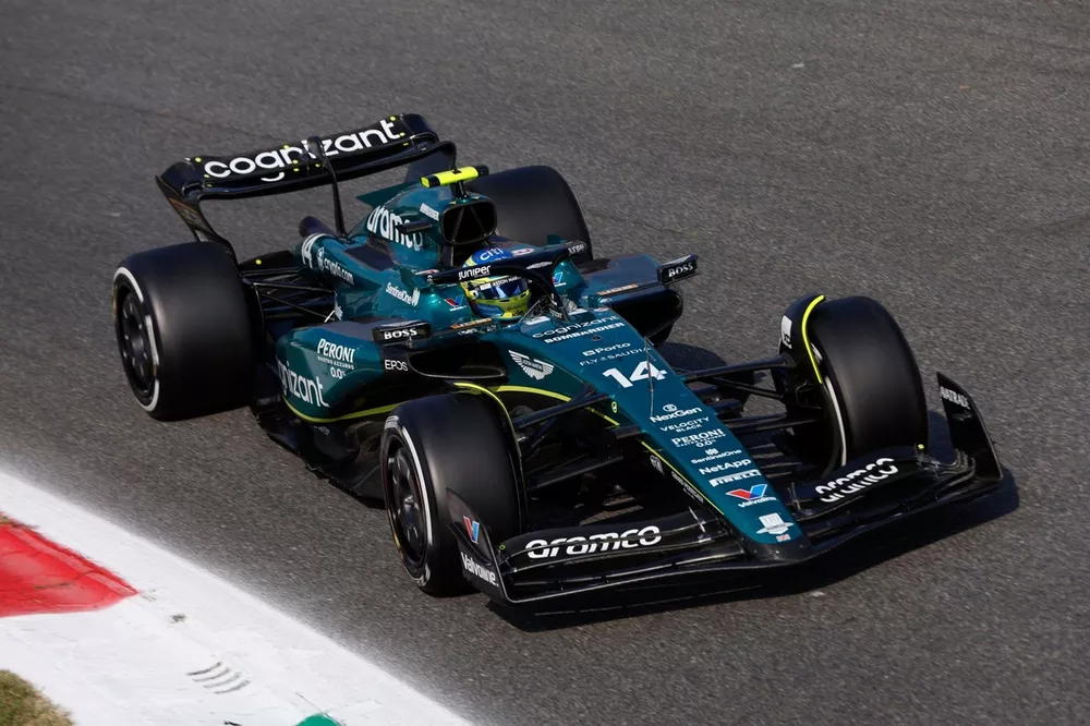 Fernando Alonso, Aston Martin AMR23