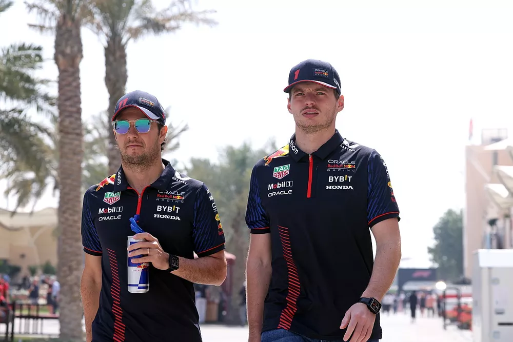 Sergio P&eacute;rez, Red Bull Racing RB19 Max Verstappen, Red Bull Racing RB19