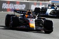 Verstappen ya manda en la FP1 de Arabia con Alonso y Pérez al acecho