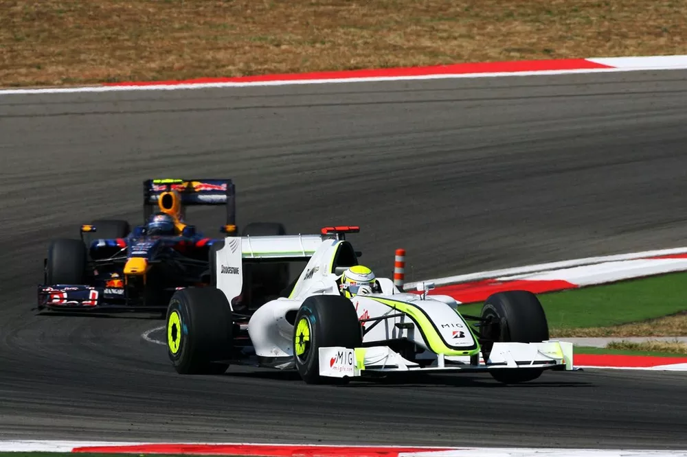 Jenson Button, Brawn Grand Prix BGP 001, Sebastian Vettel,  Red Bull Racing RB5