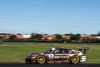 Porsche Cup: Neugebauer lidera TL1 e começa na frente em Curitiba