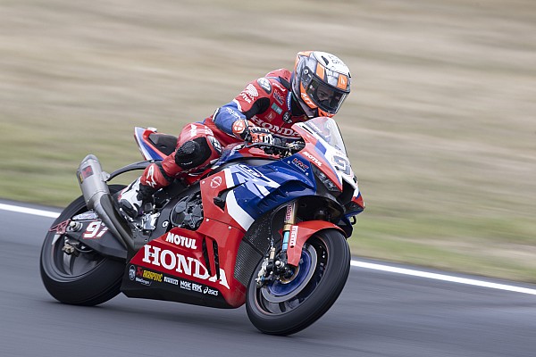 Wsbkニュース レオン キャミア ホンダwsbkチームマネージャーに就任 新しい挑戦の始まりが楽しみ Wsbkニュース レオン キャミア ホンダwsbkチームマネージャーに就任 新しい挑戦の始まりが楽しみ