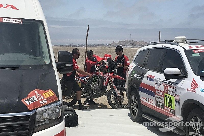 La moto de Joan Barreda (Honda) despu&eacute;s de ser recuperada