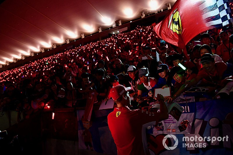 Vettel, Ferrari'den ayrılmayı düşünmüyor