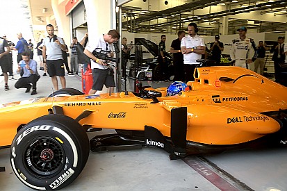 Alonso rindu dengan suara bising mesin V8 di F1