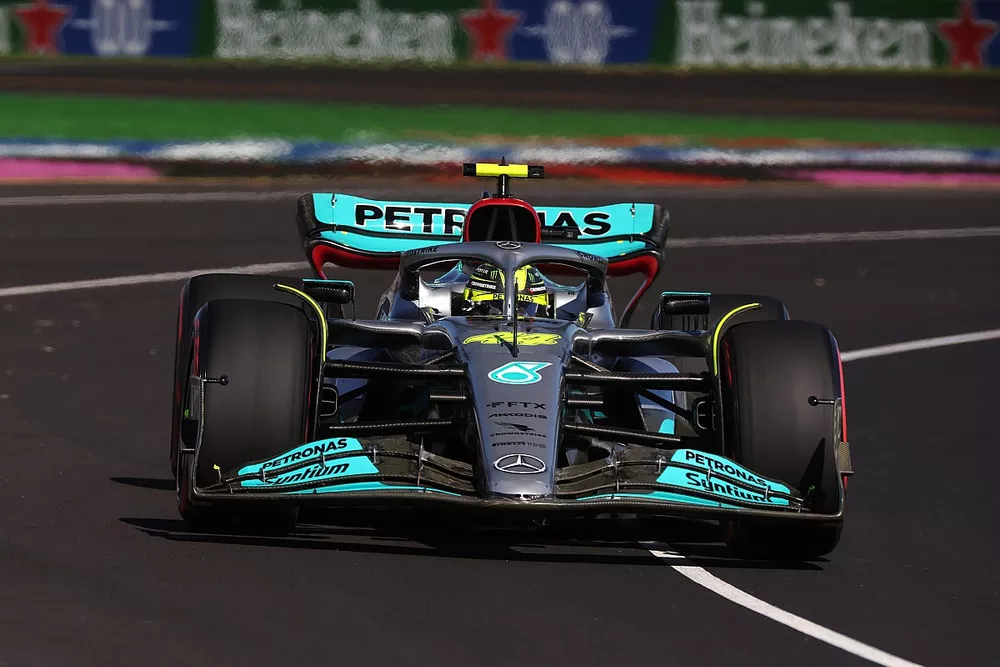 Lewis Hamilton, Mercedes W13