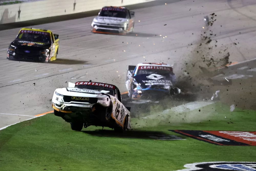 Justin Haley crashes, No. 16 Kaulig Racing Ram