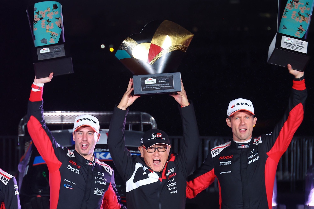 WRC Rally Japan: Sebastien Ogier beats Elfyn Evans to take title fight down to the...