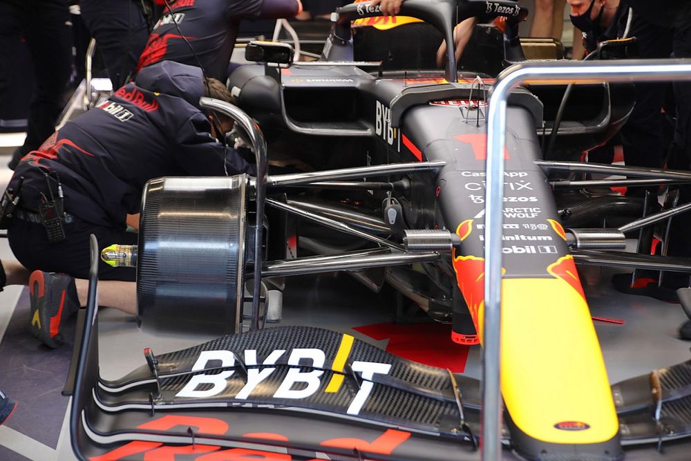 Detalle delantero del Red Bull Racing RB18