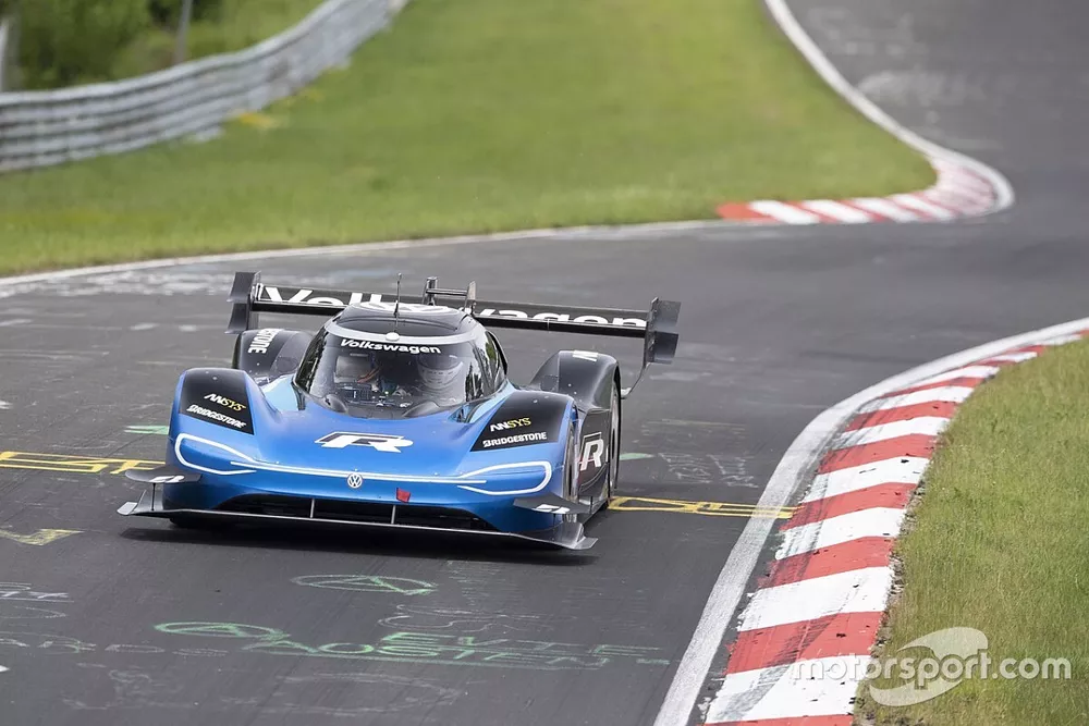 1/43 Volkswagen ID.R 2019ニュル電気自動車最速ラップ記録 フォルクスワーゲンID.R、ニュルブルクリンクの電気自動車最速レコード