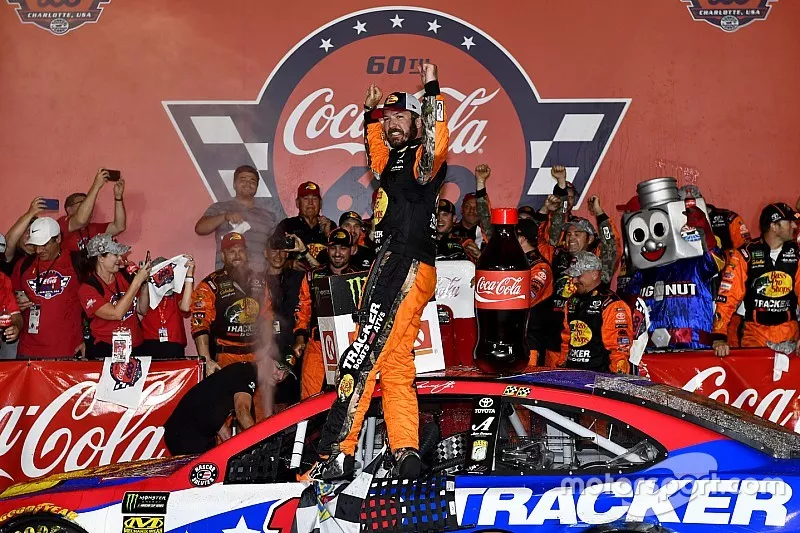 Race Winner Martin Truex Jr., Joe Gibbs Racing, Toyota Camry Bass Pro Shops / TRACKER ATVs & Boats / USO