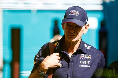 Newey critica a Red Bull por anunciar su salida en el aniversario de la muerte de Senna