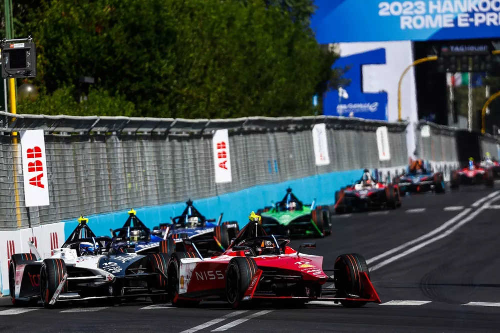 Norman Nato, Nissan Formula E Team, Nissan e-4ORCE 04, Sam Bird, Jaguar Racing, Jaguar I-TYPE 6, Edoardo Mortara, Maserati Racing, Maserati Tipo Folgore